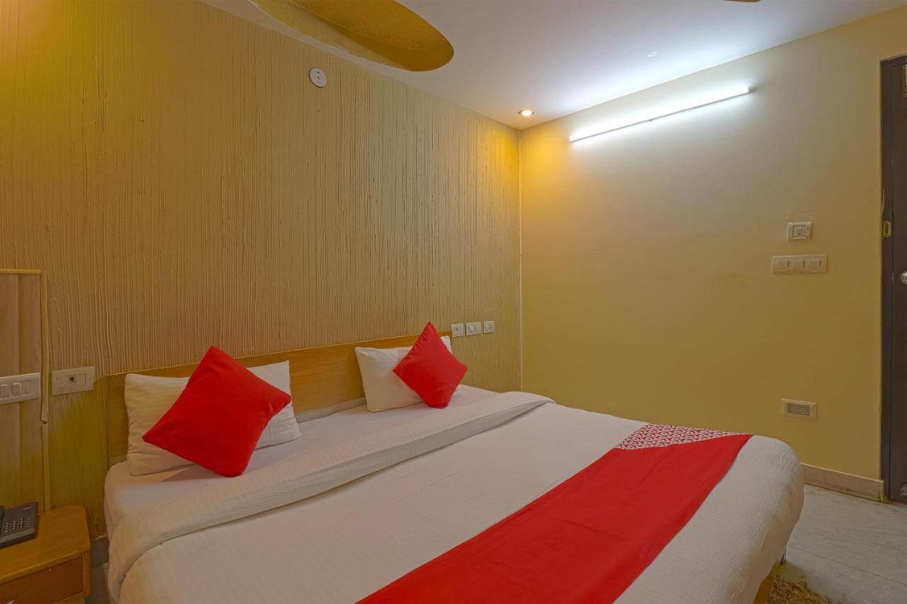 Oyo 834 Shree Balaji Hotel Faridabad Exterior photo