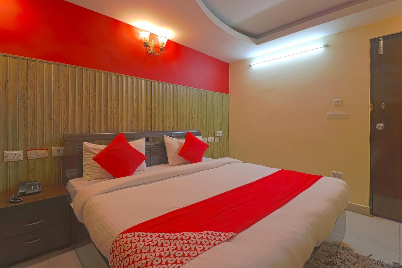 Oyo 834 Shree Balaji Hotel Faridabad Exterior photo