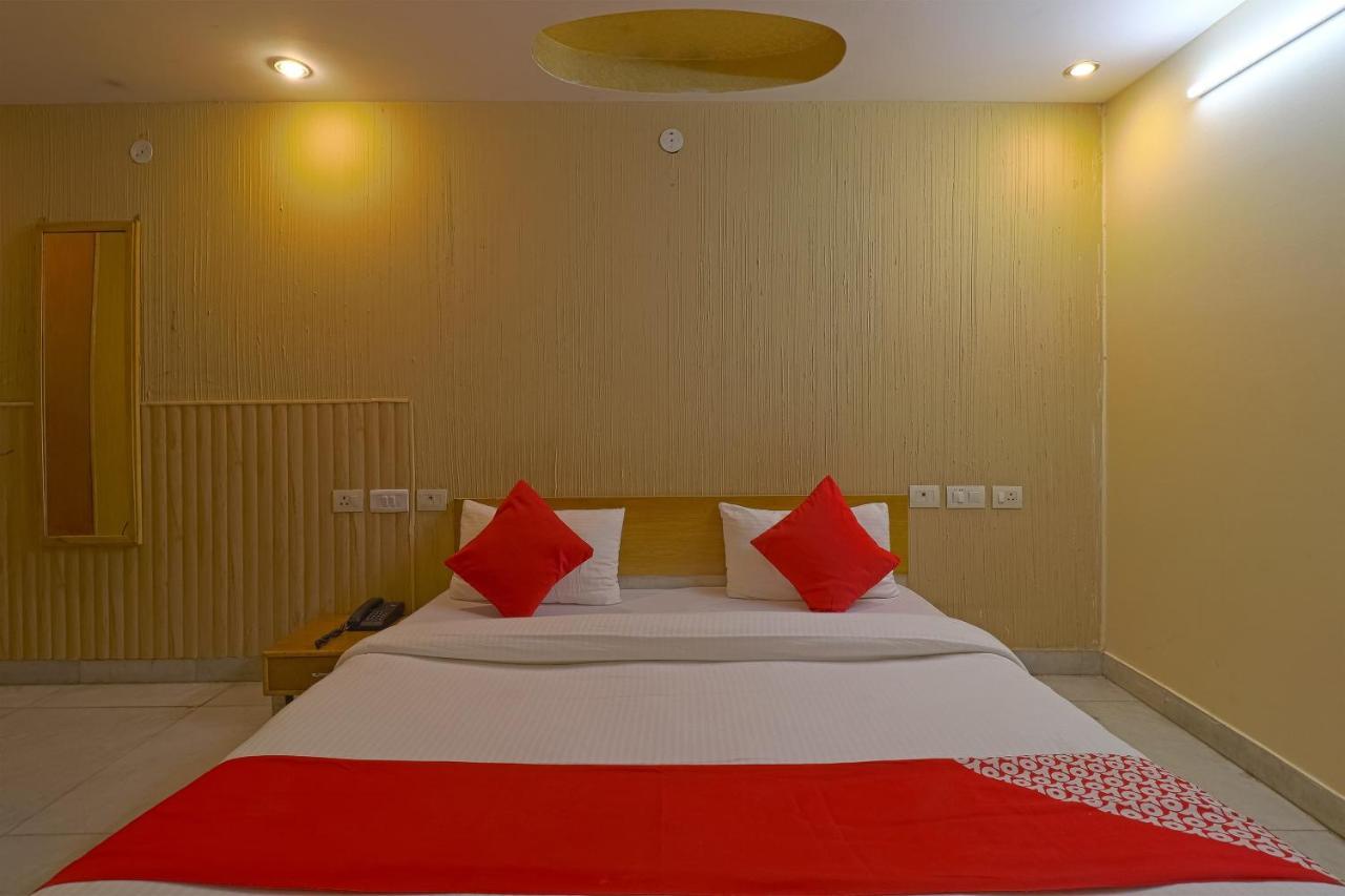 Oyo 834 Shree Balaji Hotel Faridabad Exterior photo